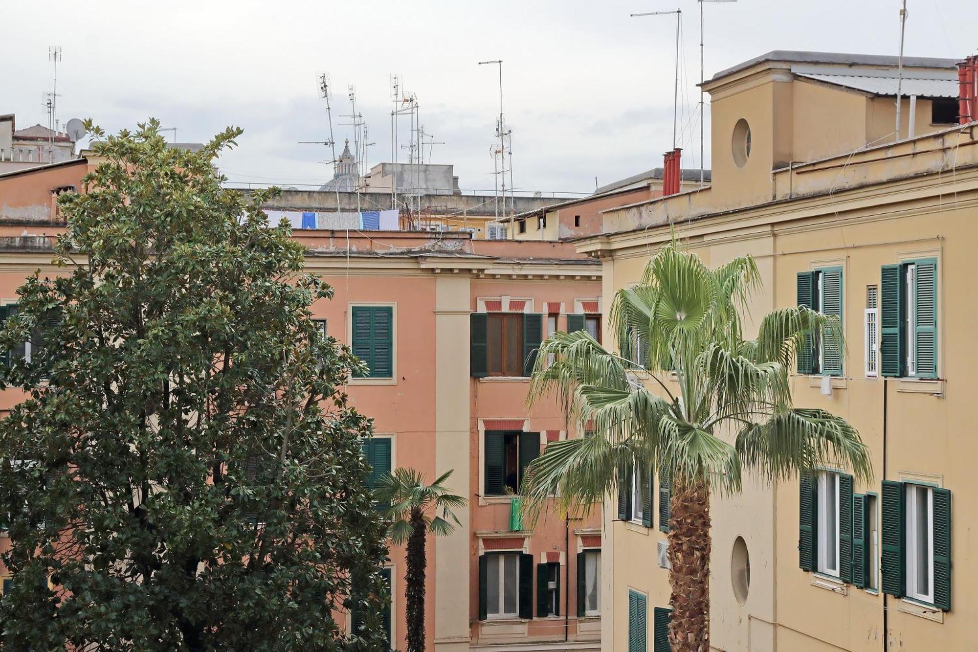 Vatican 47 *